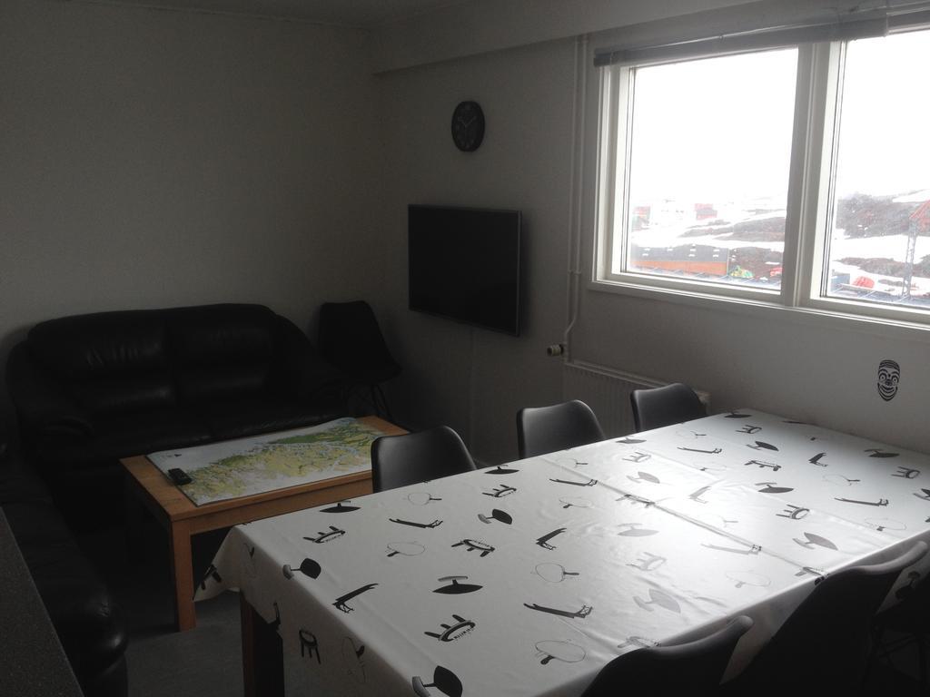 Vandrehuset 2 Og 3 Nuuk Exteriör bild