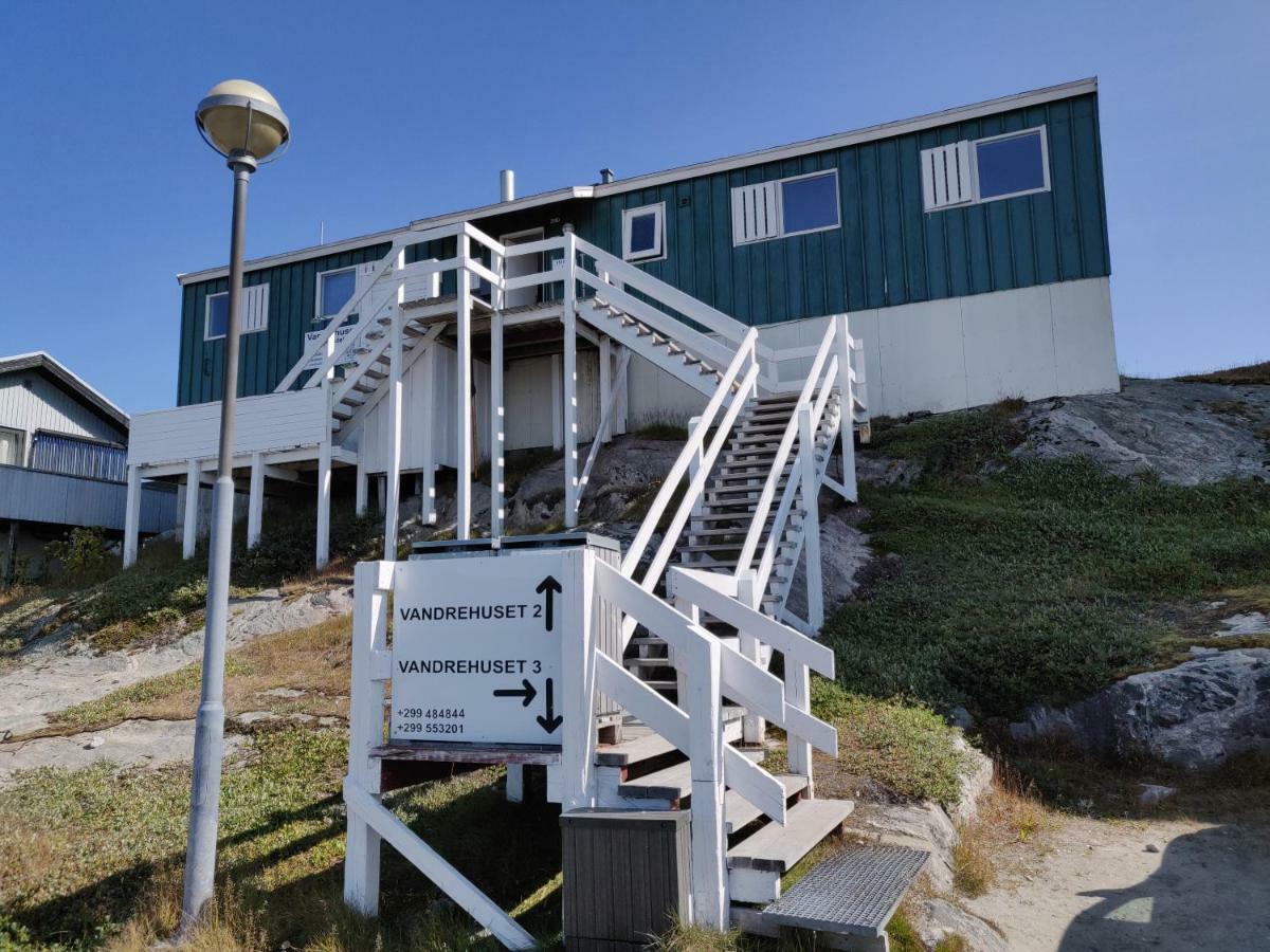 Vandrehuset 2 Og 3 Nuuk Exteriör bild